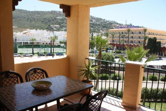 Apartamento Zahara De Los Atunes Exterior photo